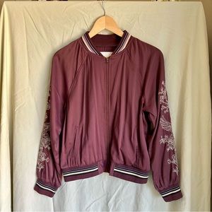 American Eagle maroon bomber jacket with gold-EMBROIDERED sleeves